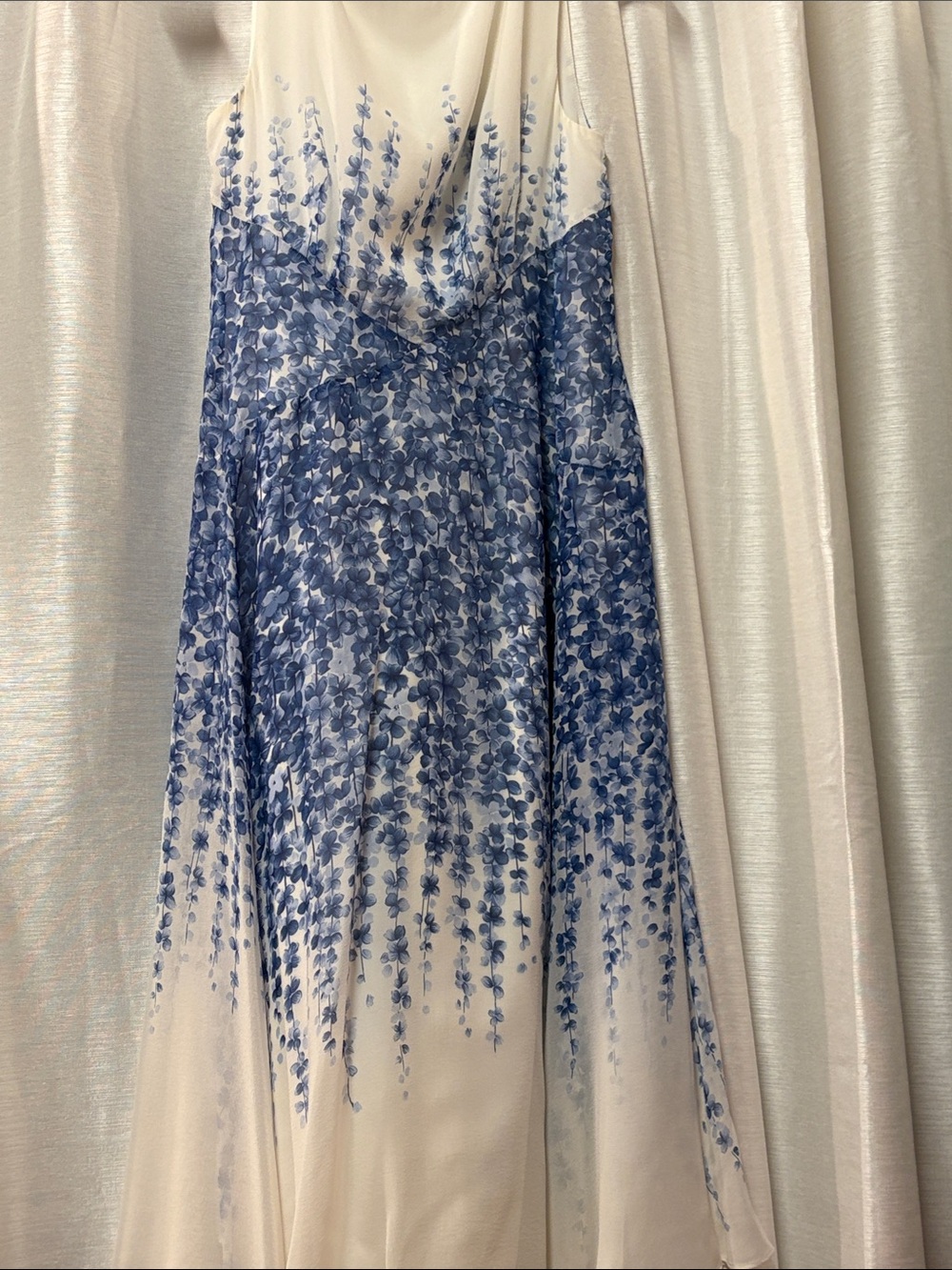 Hobbs London 100% Silk White Trailing Blue Delphinium Floral Midi Dress US 4 - Picture 10 of 13
